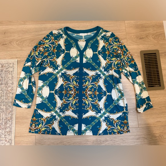 Susan Graver V Neck Shirt Blouse Plus 1X Stretch Geometric Womens CB95B - Picture 2 of 9